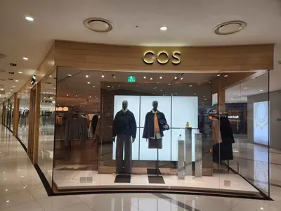 COS 타임스퀘어점